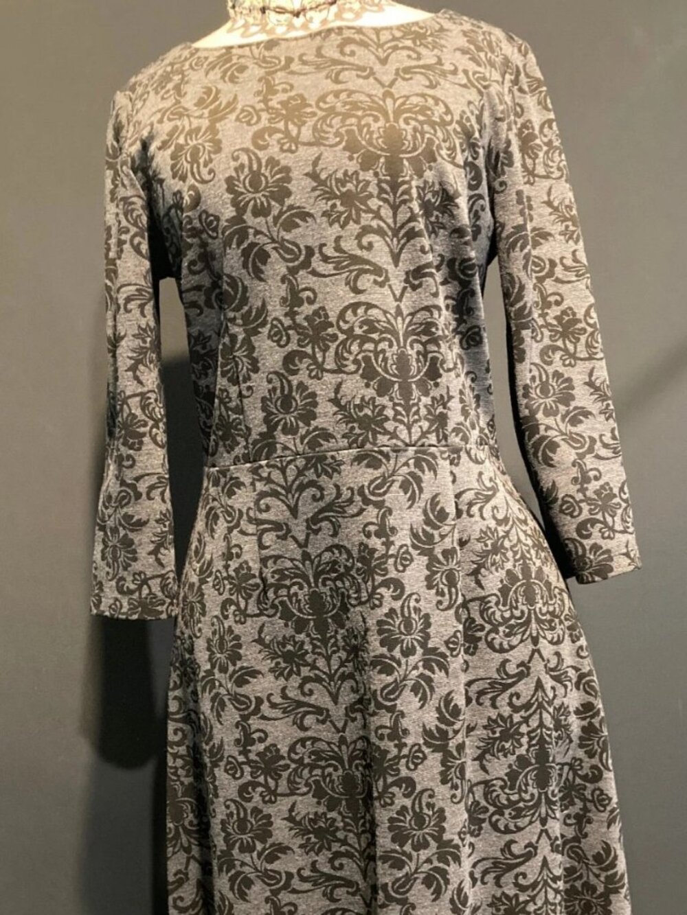 Croft & Barrow Paisley Gray Black Filigree Dress Size Small